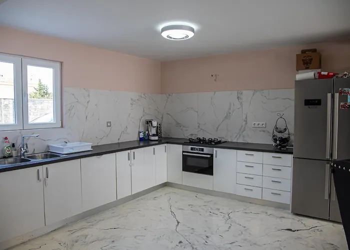 Montainbeach Semesterbostad *