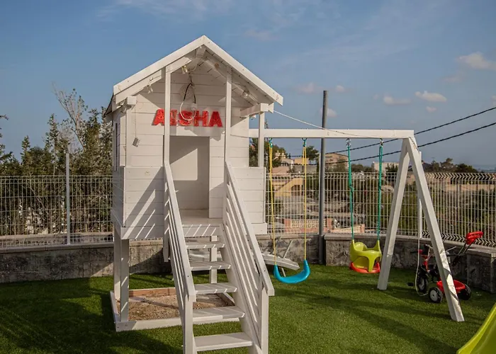 Montainbeach Semesterbostad *